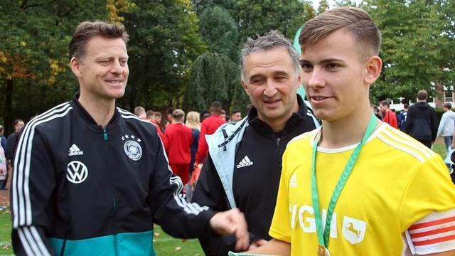 不仅是对一 不仅是对一