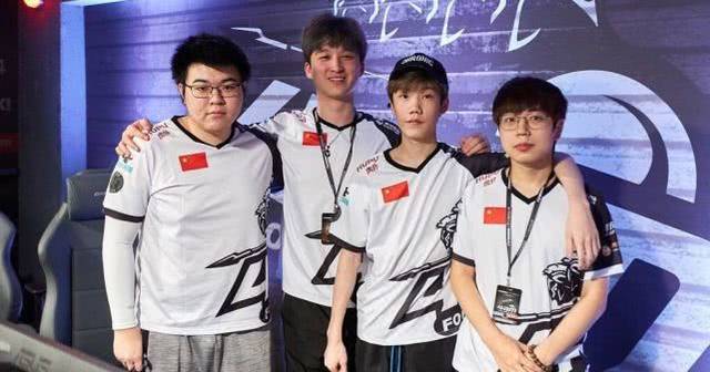 假动作逼退 假动作逼退