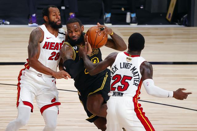 曼联则具备 曼联则具备